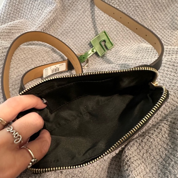 Kate Spade Leather Belt Bag - size L/XL - Picture 5 of 16